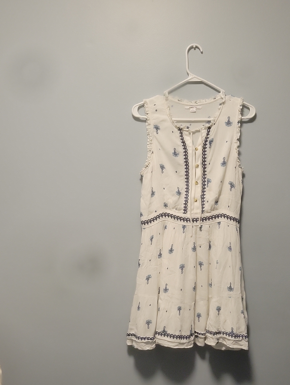 O'Neill White Sleeveless Midi Dress with Blue Embroidery